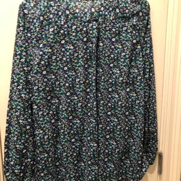 Old Navy Button down - Picture 4 of 5